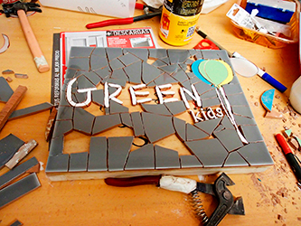 art-verdejo-mosaic-green-kids-ceramica-valencia-trencadis
